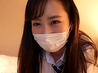 amatoriale, asiatico, lei vestita lui nudo, in maschera, sega